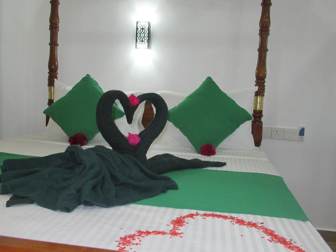 Sandhara Home Stay Tangalle Exterior photo